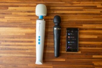 magic wand rechargeable extra powerful cordless vibrator Buy Ring & Massager Combos Online at Best Prices – Durex India main image 1